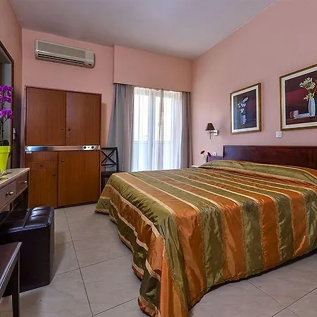 Leonidas & 3* Rethymno (Crete)