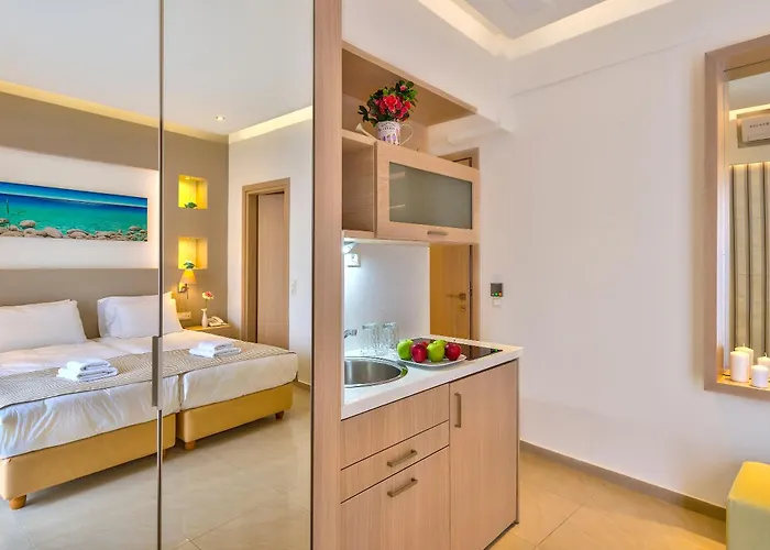 Leonidas & Aparthotel