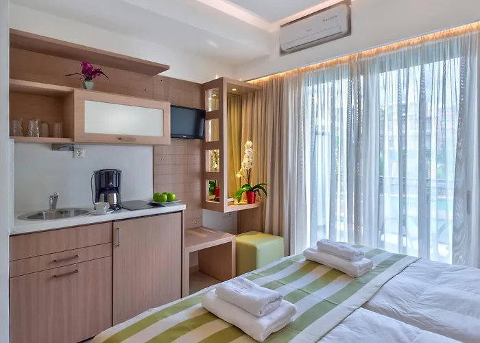 Leonidas & Apartmanhotel