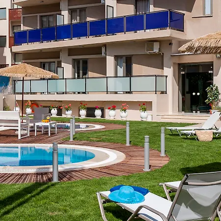 Appart hôtel Leonidas & 3*