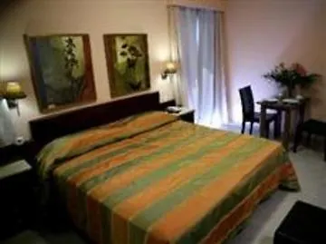 Leonidas & 3* Rethymno