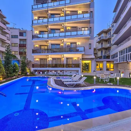 Leonidas & Aparthotel 3*