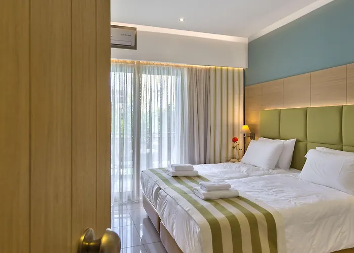 Leonidas & Hotel apartamentowy Retimno