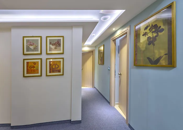 Leonidas & Hotel apartamentowy 3*